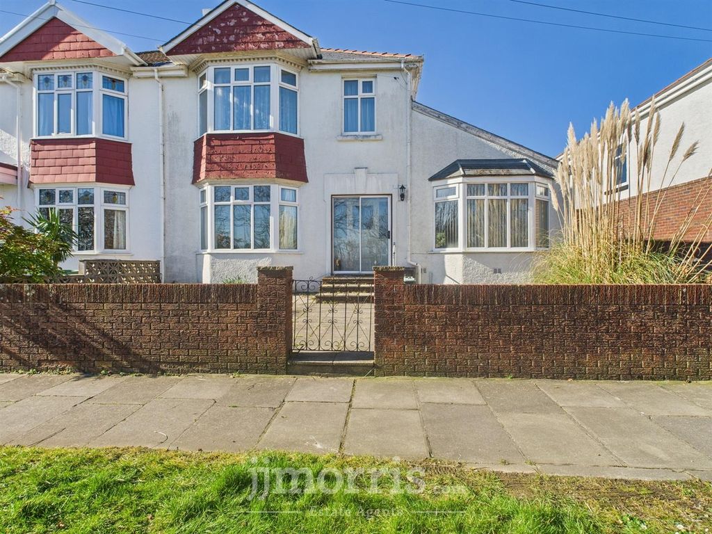 Property photo 1 of 21 Cam02121G0-Pr0127-Still021.Jpg