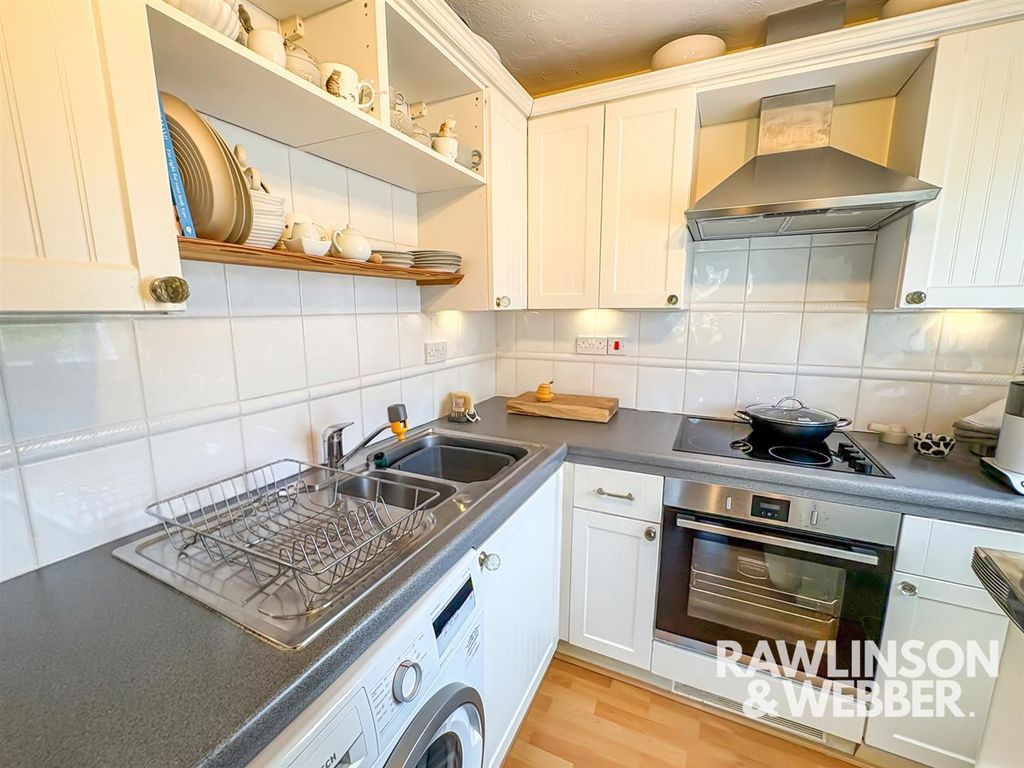Property photo 3 of 11 Img_2001.Jpg