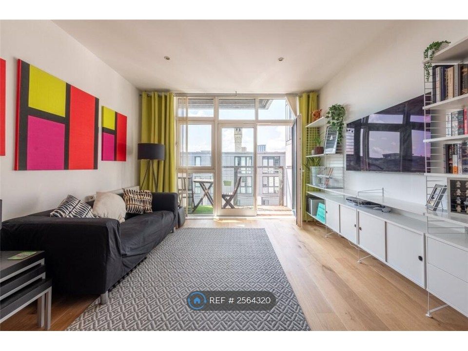 Property photo 3 of 11