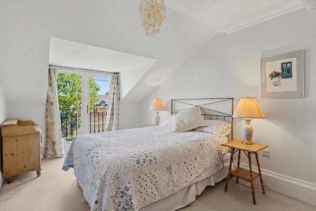 Additional image 17 of 5 bed semi-detached house for salePalace Road, East Molesey KT8