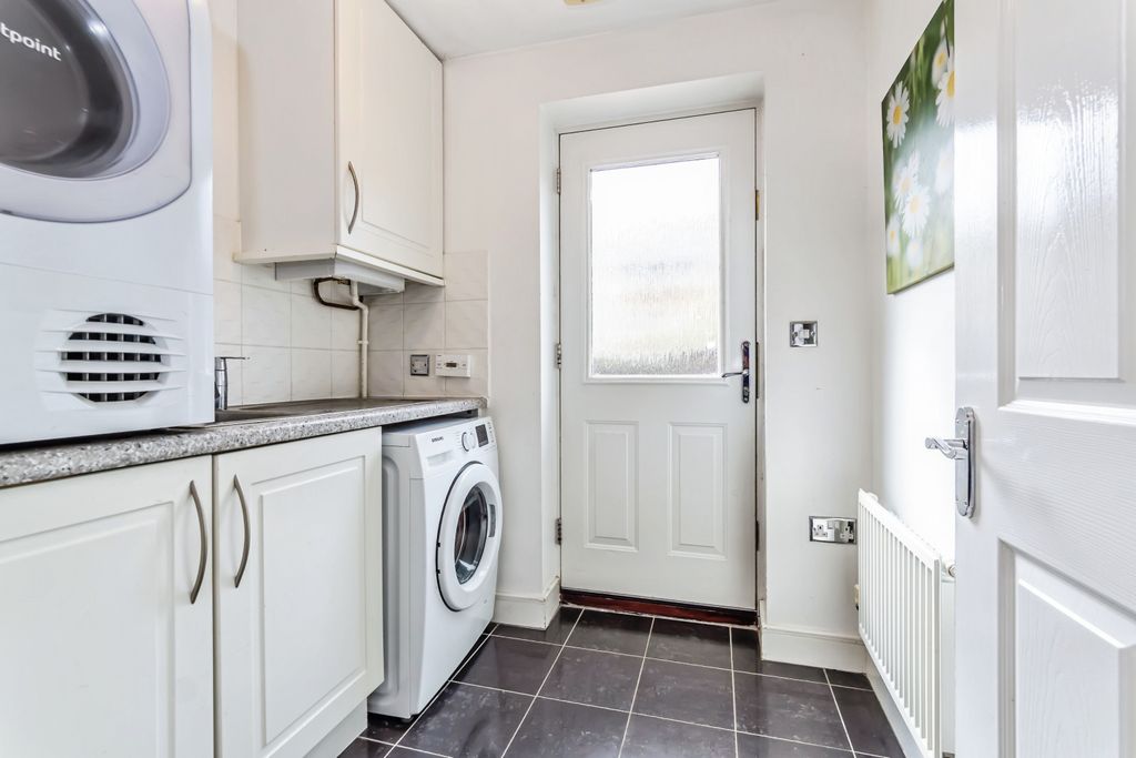 Property photo 2 of 19 Utility Room