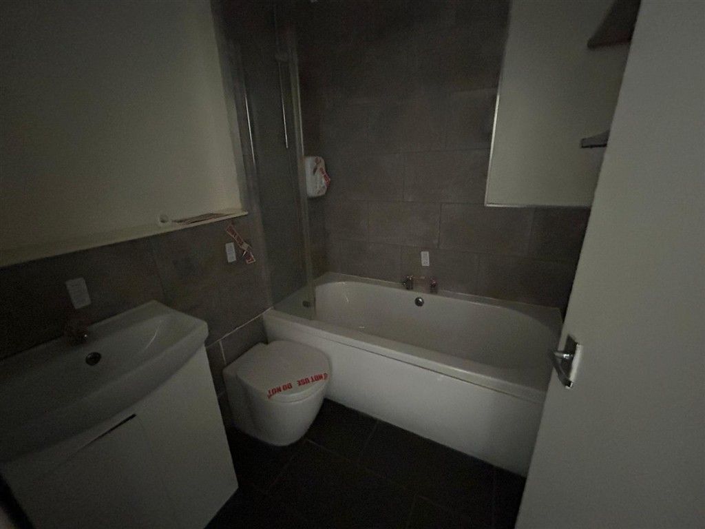 Property photo 3 of 4