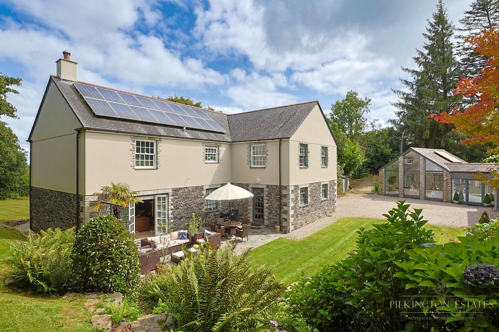 Property photo 2 of 38 4385243