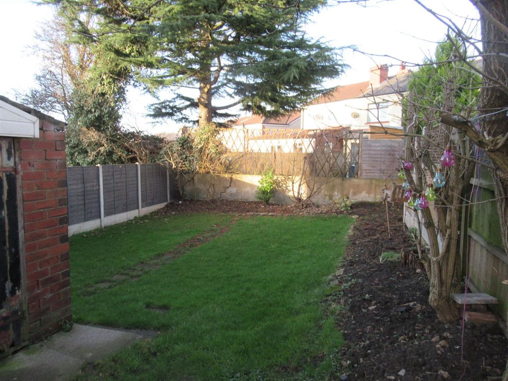 Property photo 2 of 10 Garden