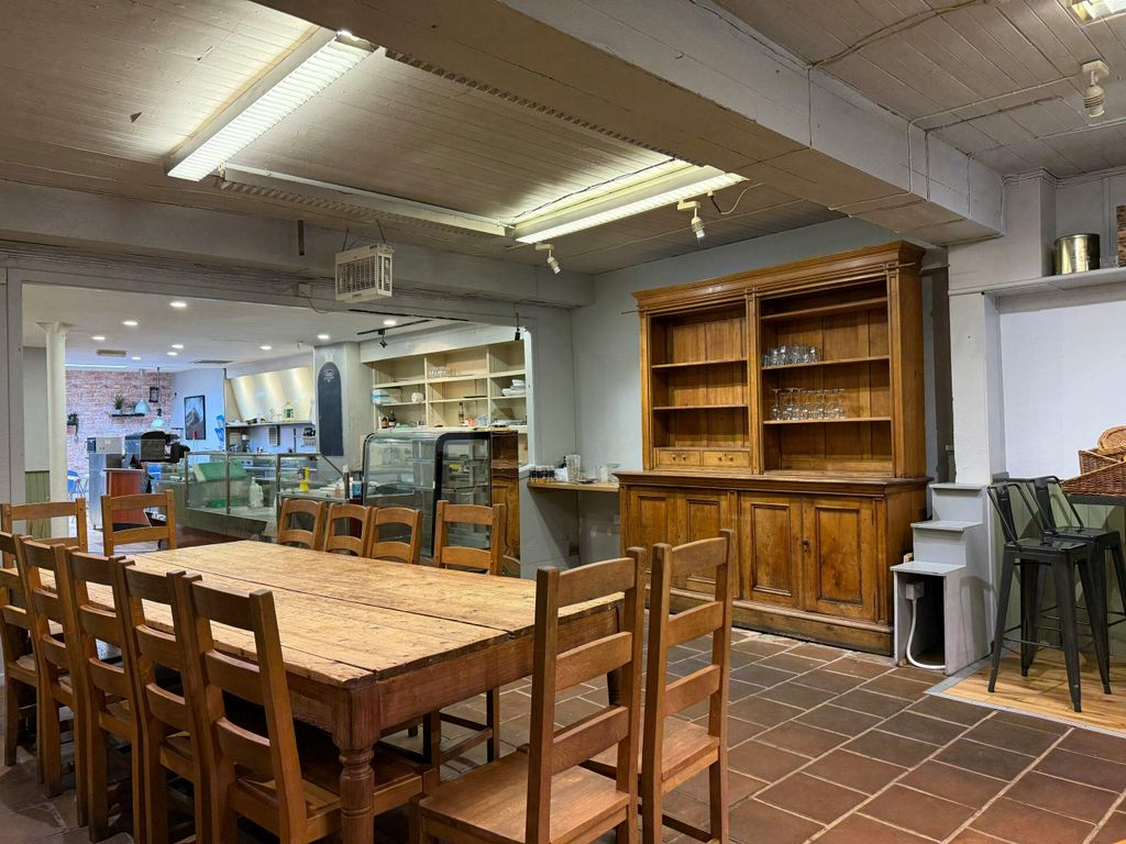 Property photo 2 of 6 Image 2