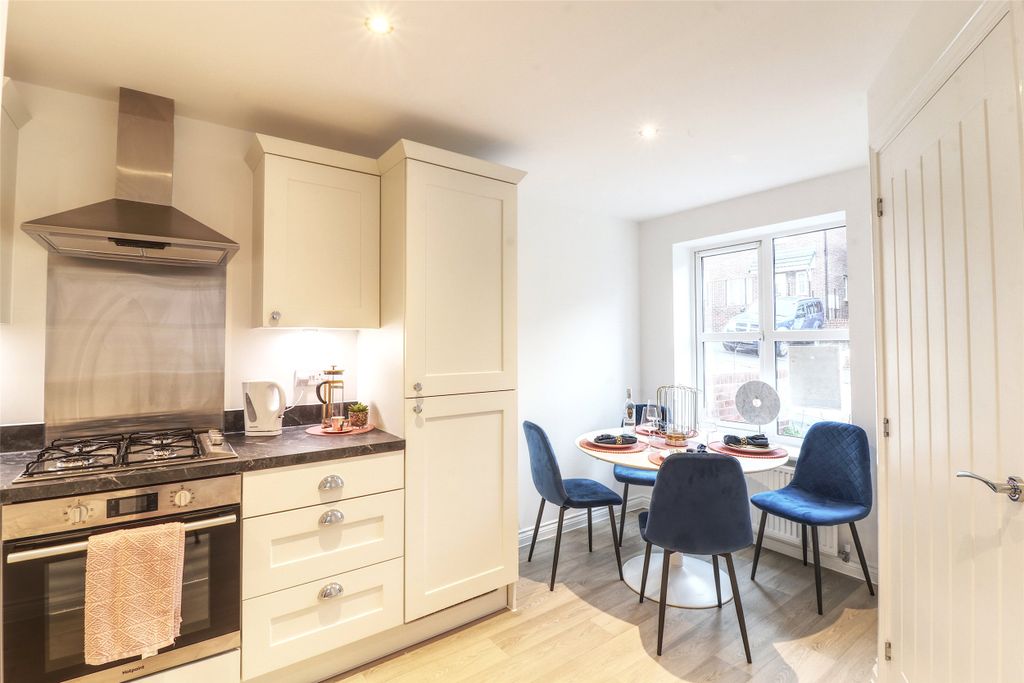 Property photo 3 of 16 Picture No. 37