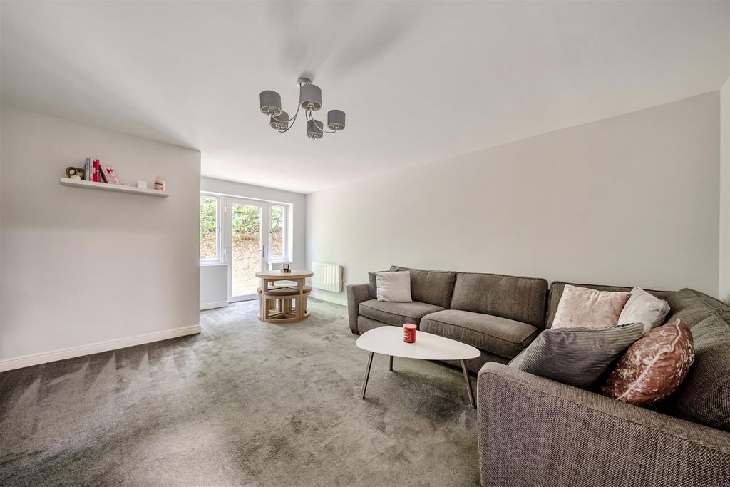 Property photo 3 of 14 1463847-8-6A0c652c9Fb2B.Jpg