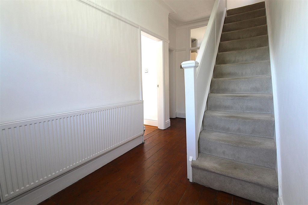 Property photo 2 of 16 B.Jpg