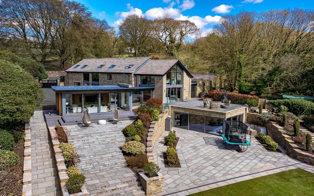 Additional image 48 of 4 bed barn conversion for saleColemans Barn, Off Chorley Old Road, Horwich, Bolton BL6