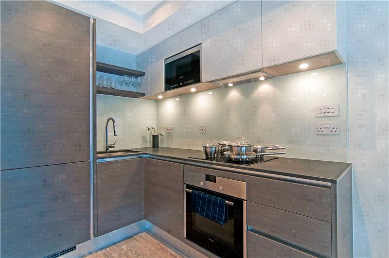 Property photo 2 of 11 Kitchen