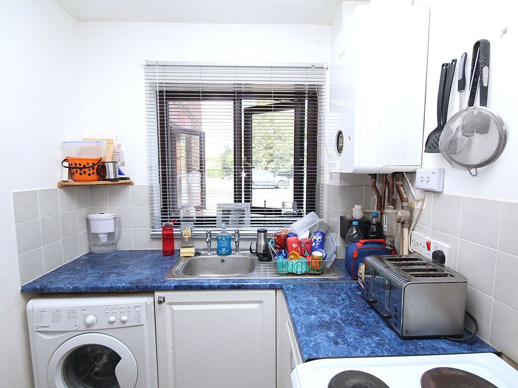 Property photo 3 of 11