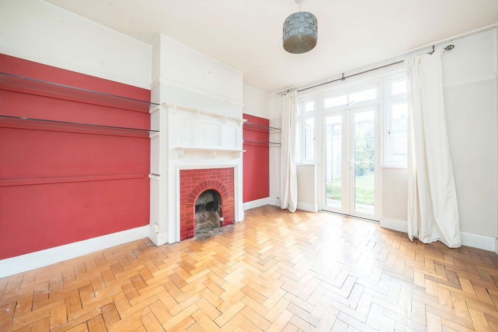 Property photo 3 of 5