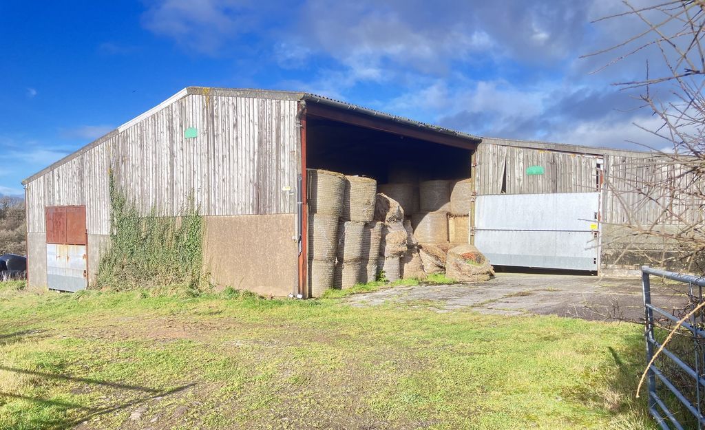 Property photo 1 of 7