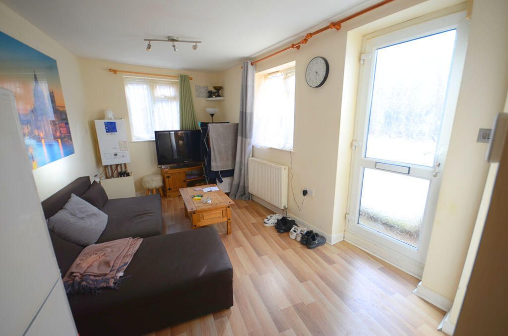 Property photo 2 of 7