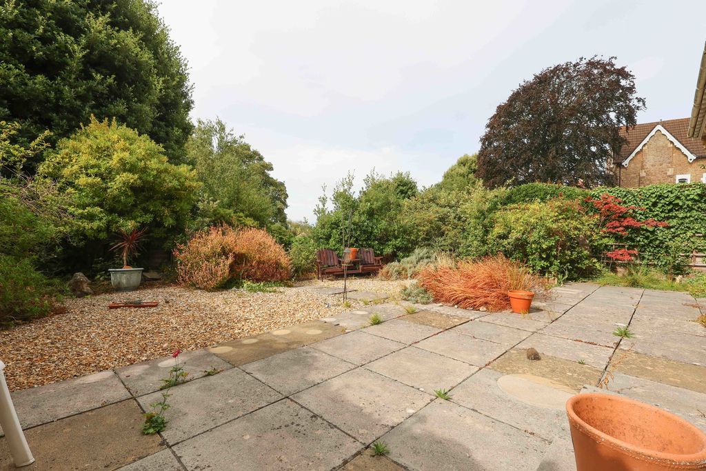Property photo 3 of 21 Private Garden