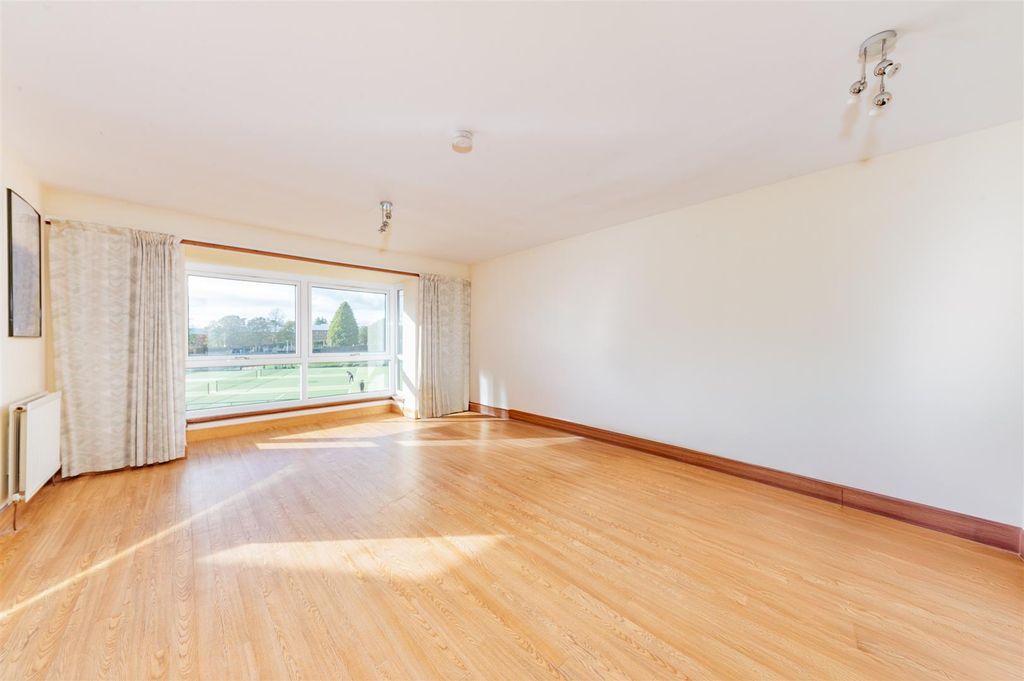 Property photo 3 of 16 99D Shaftesbury Road Dundee Edits-1.Jpg