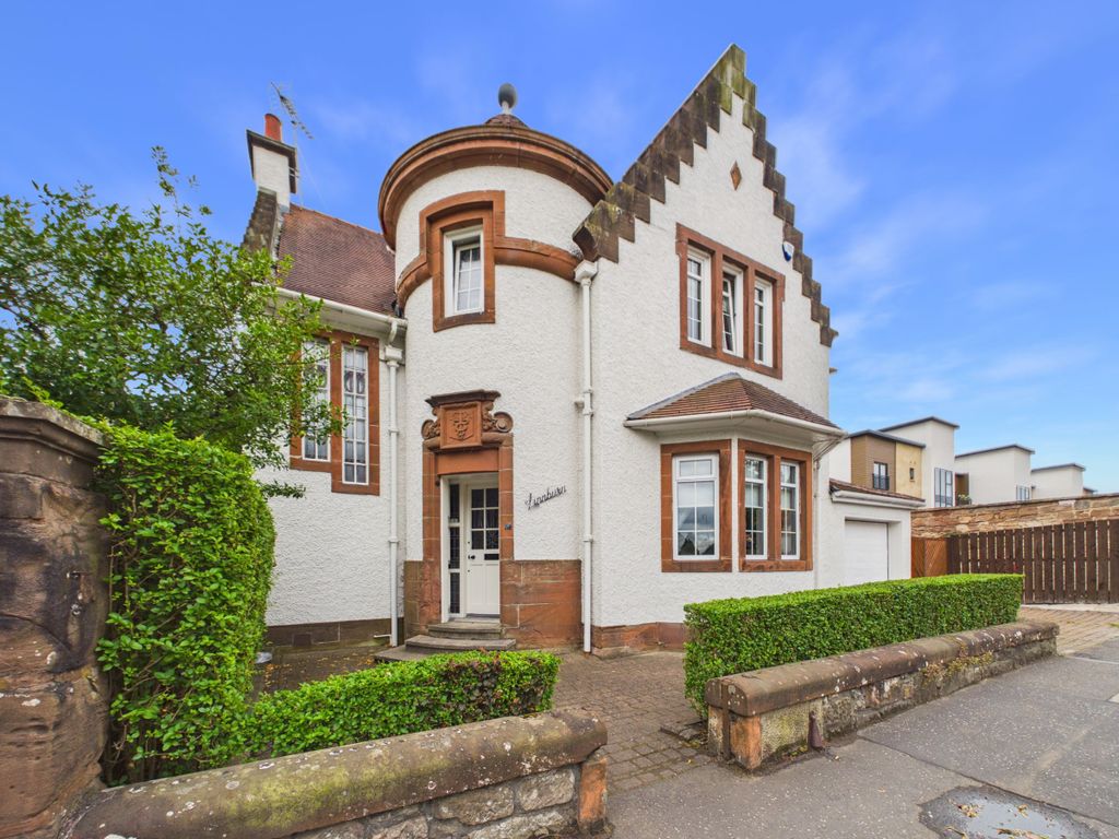 Property photo 1 of 33