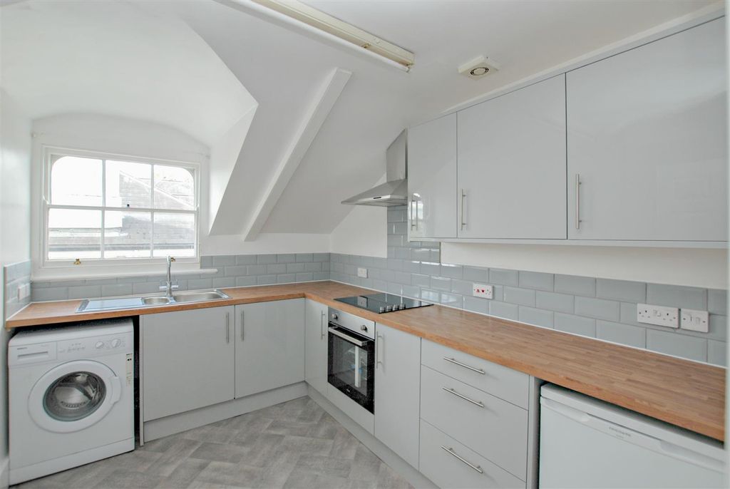 Property photo 3 of 6 Img_4124.Jpg