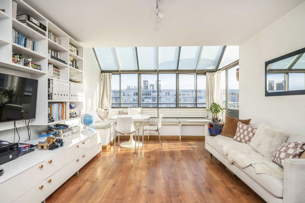 Property photo 2 of 4