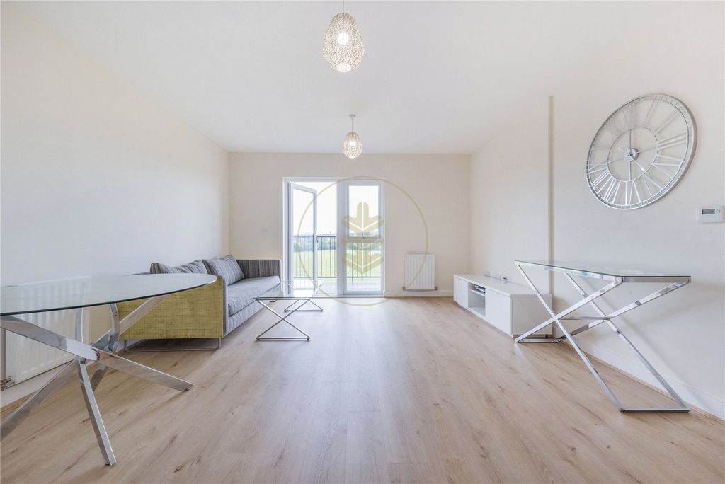 Property photo 2 of 11 Picture No. 14