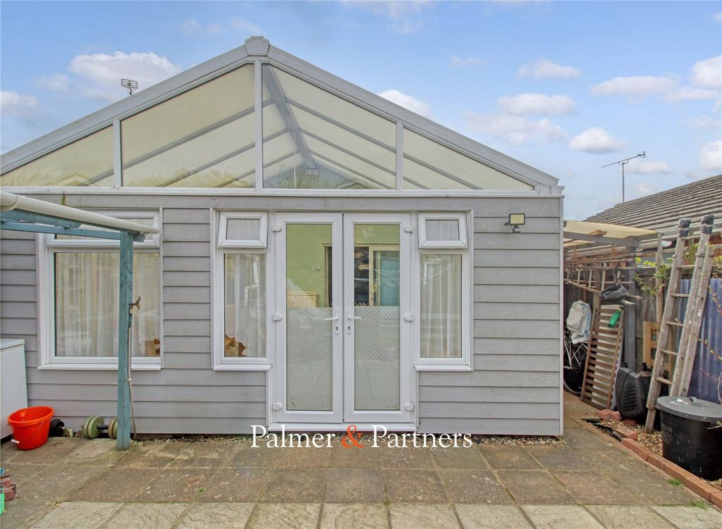 Property photo 2 of 27 Picture No. 22