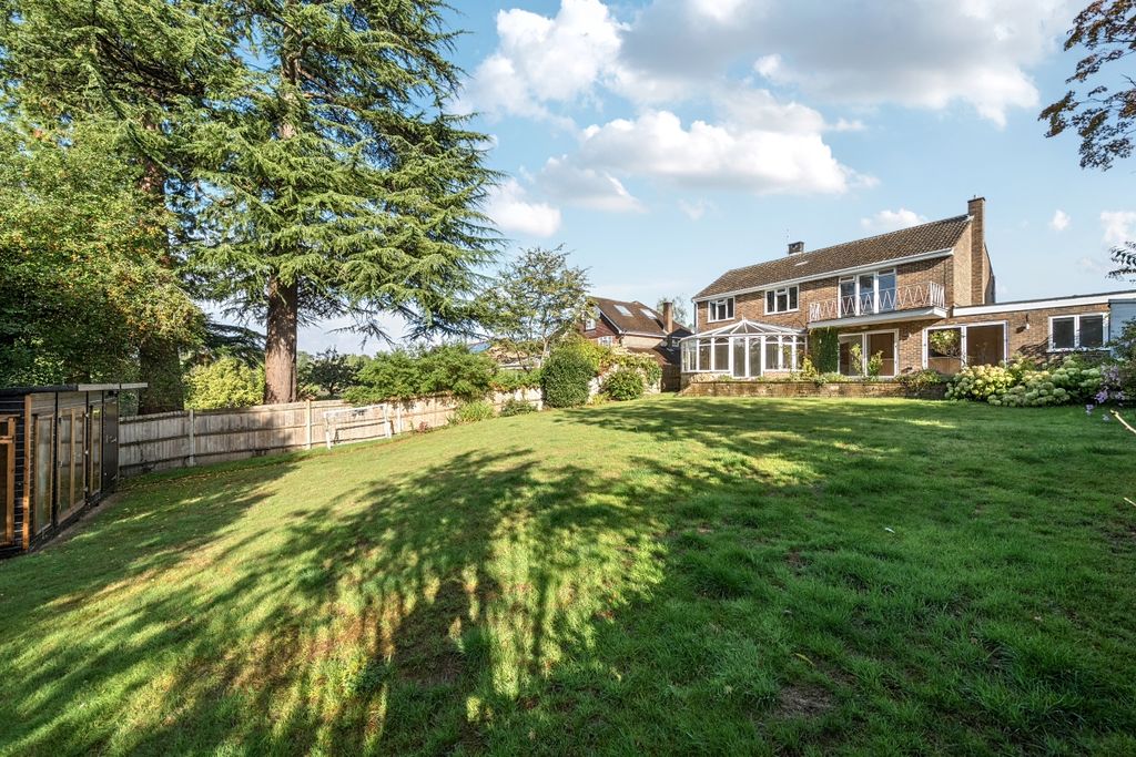 Property photo 1 of 11