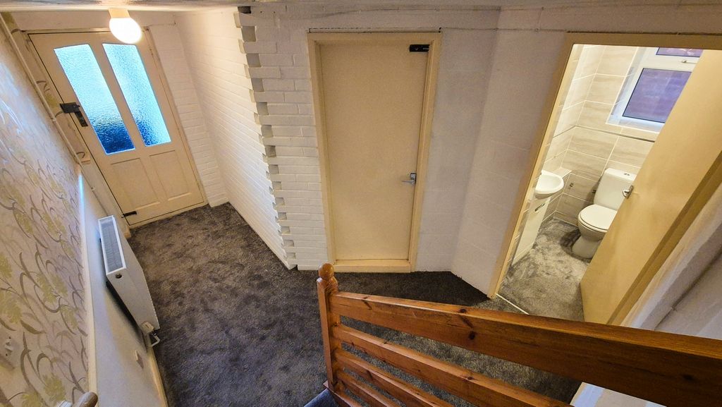 Property photo 3 of 39 Photo 3