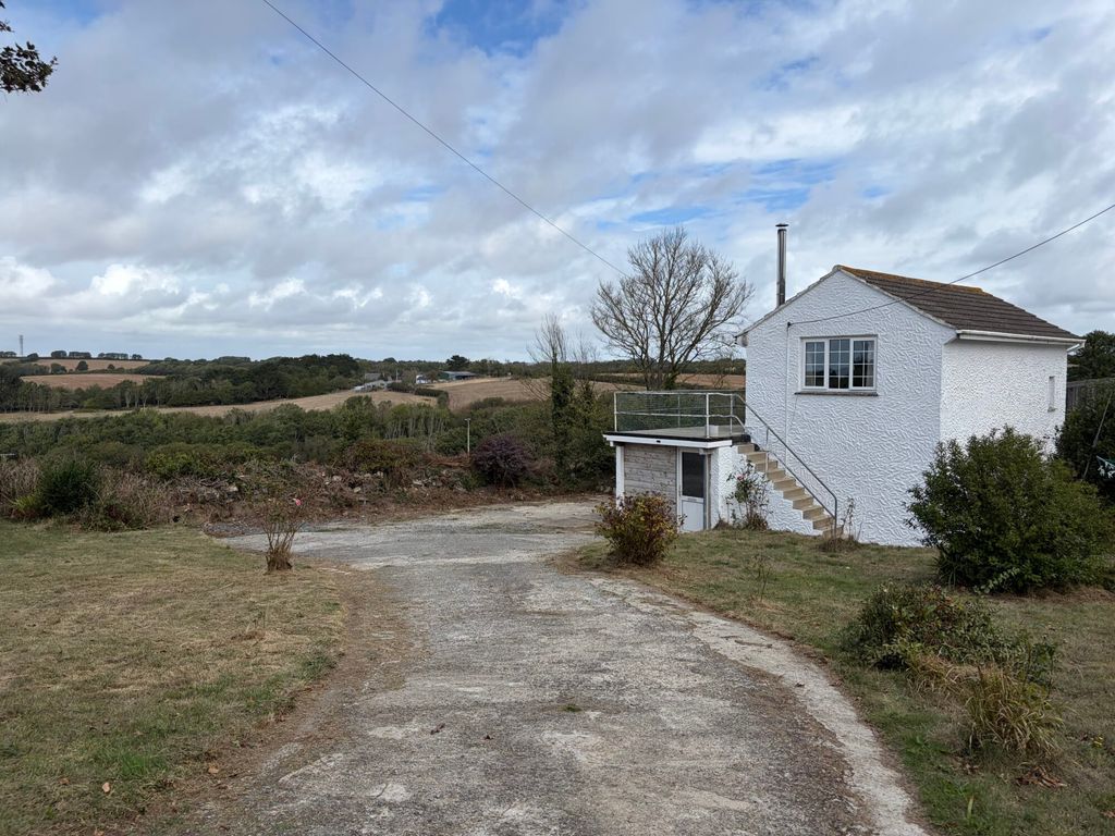 Property photo 1 of 28