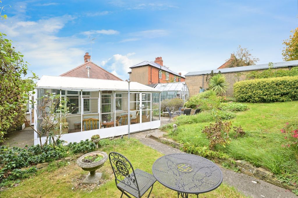 Additional image 12 of 2 bed detached bungalow for saleBoughton Green Road, Northampton NN2