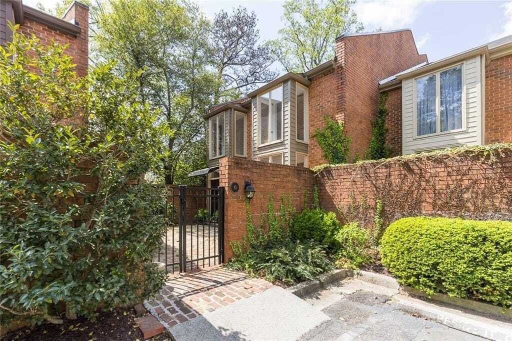 Property photo 1 of 31