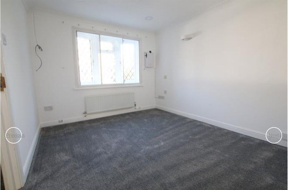 Property photo 3 of 14 Lounge