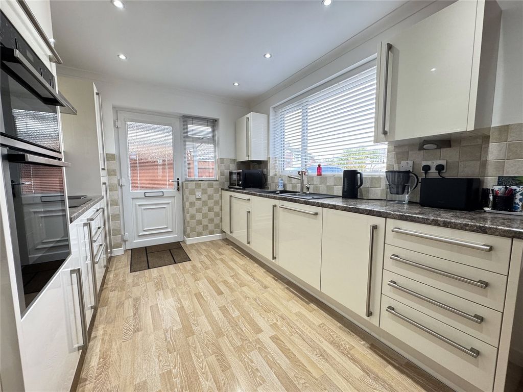 Property photo 2 of 14 Picture No. 06