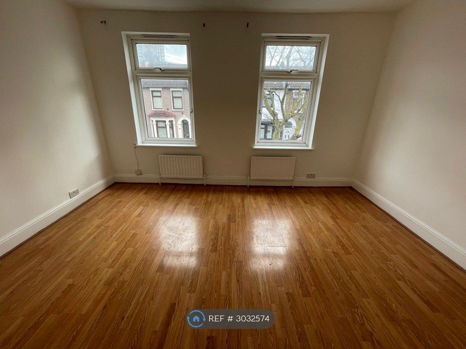 Property photo 3 of 11