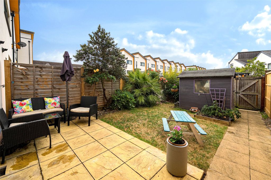 Property photo 2 of 13 Picture No. 18