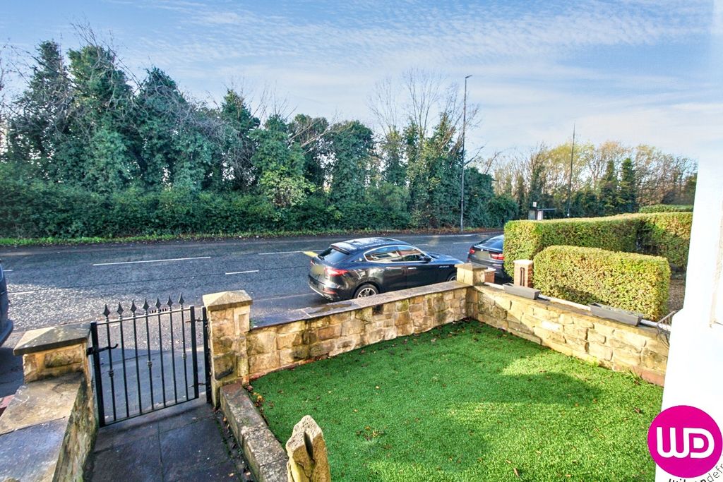 Property photo 3 of 21