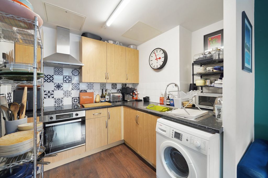 Property photo 3 of 16 Picture No. 37