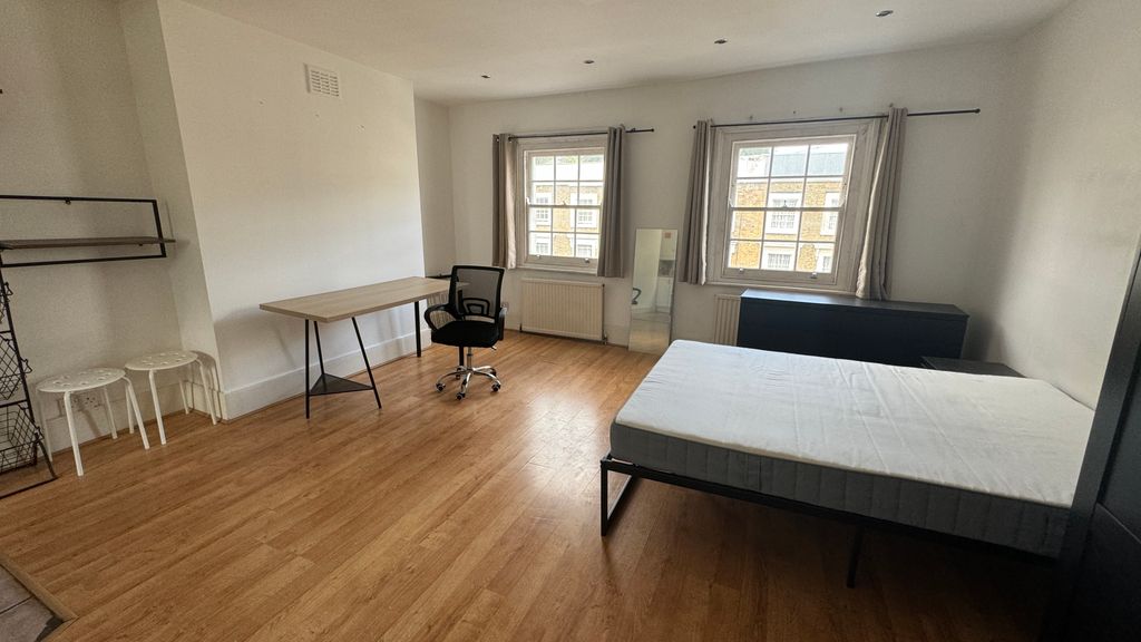Property photo 1 of 5