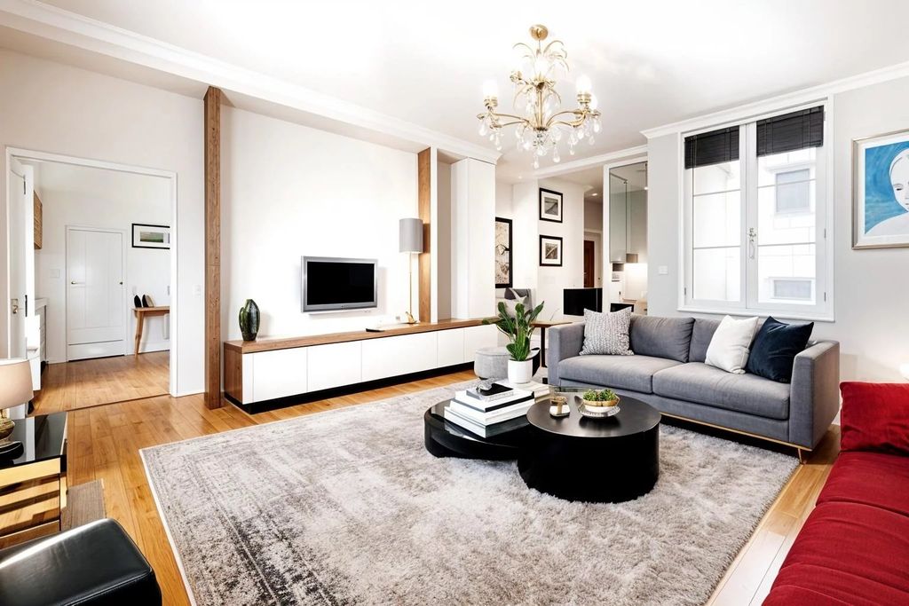 Property photo 2 of 8