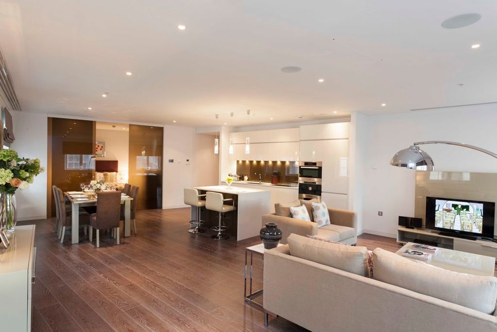 Property photo 3 of 19