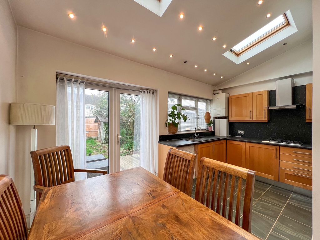 Property photo 2 of 35