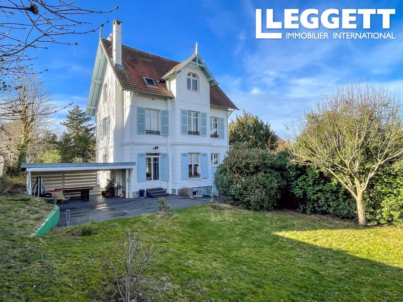 Property photo 1 of 10