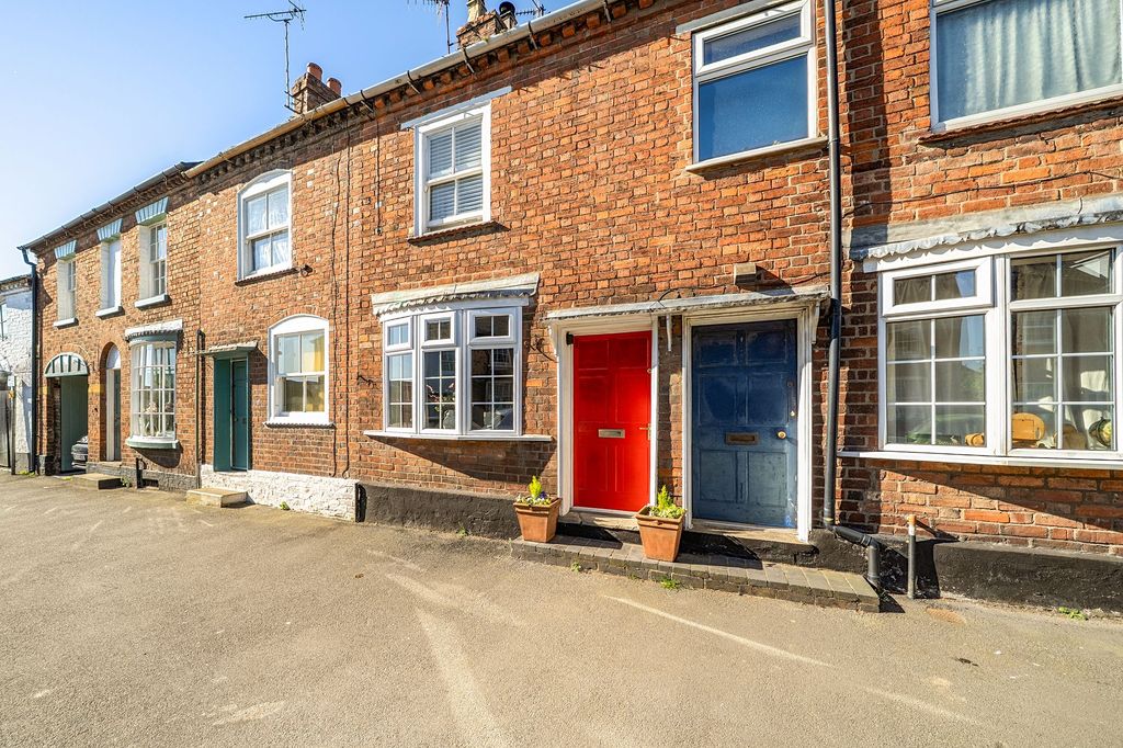 Property photo 1 of 19