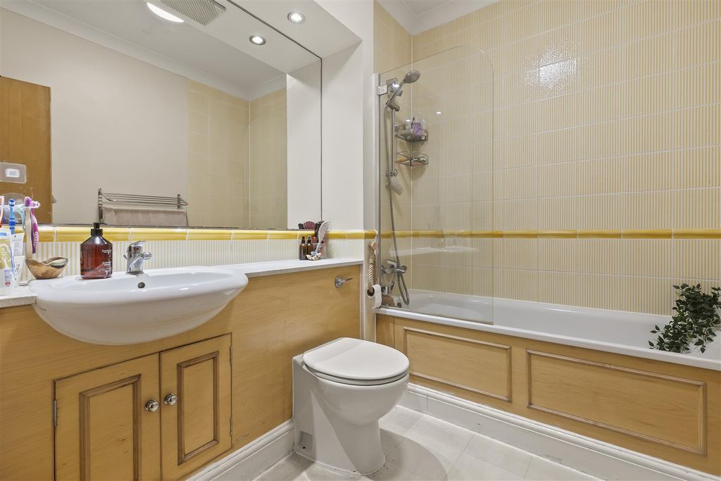 Property photo 3 of 13 Img_1012.Jpg