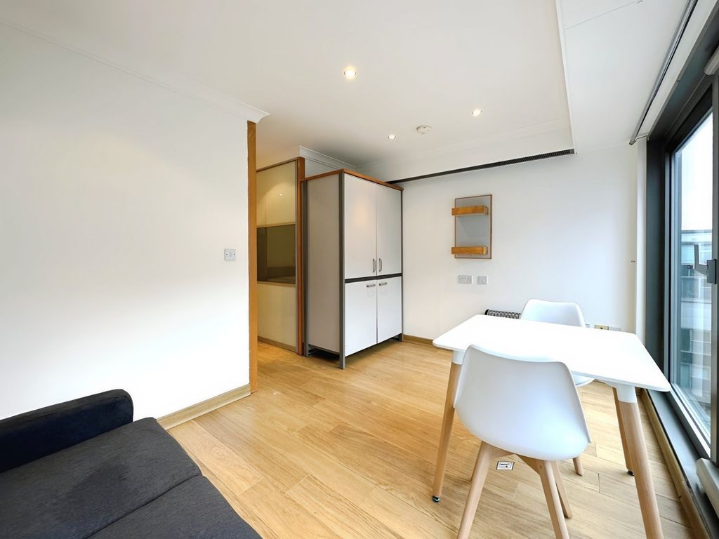 Property photo 3 of 10 Picture No. 25