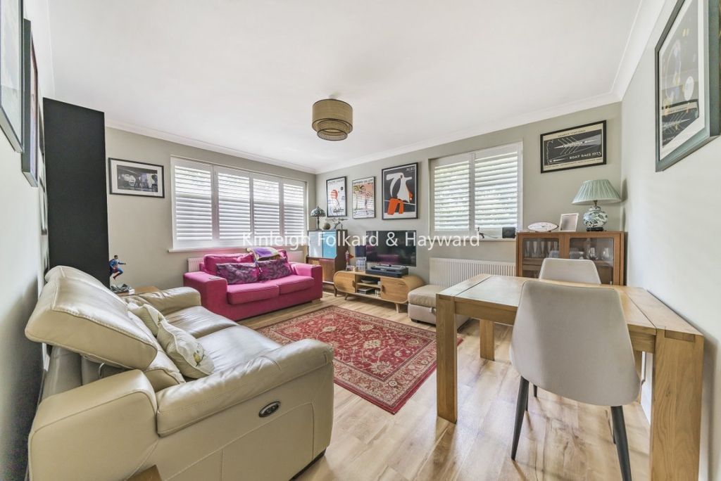 Property photo 2 of 7 Faf44Cde-5421-4F87-9