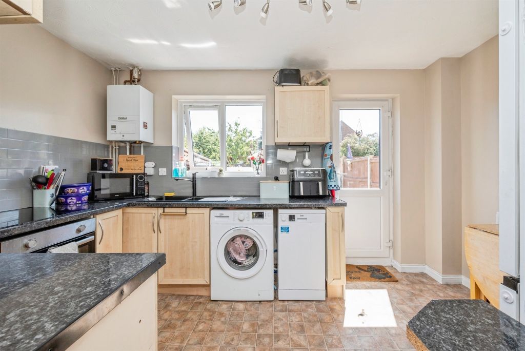 Property photo 3 of 17