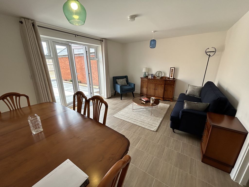 Property photo 3 of 20 38 Arcadius Way Keynsham Living Room Area
