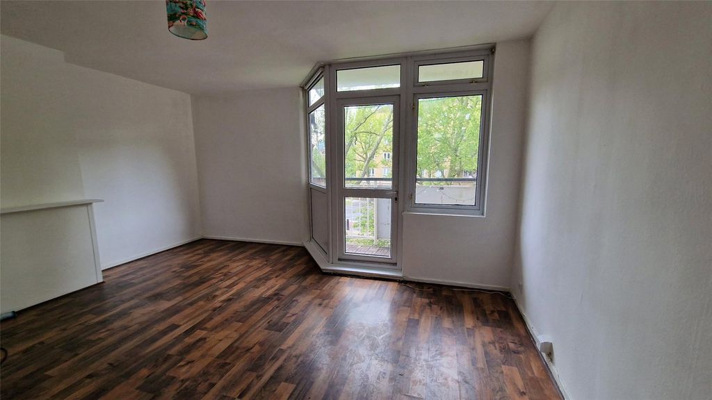 Property photo 3 of 8 Picture No. 09