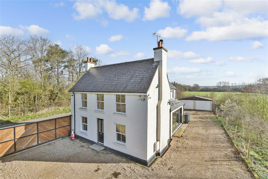 Property photo 1 of 17 External (Web)