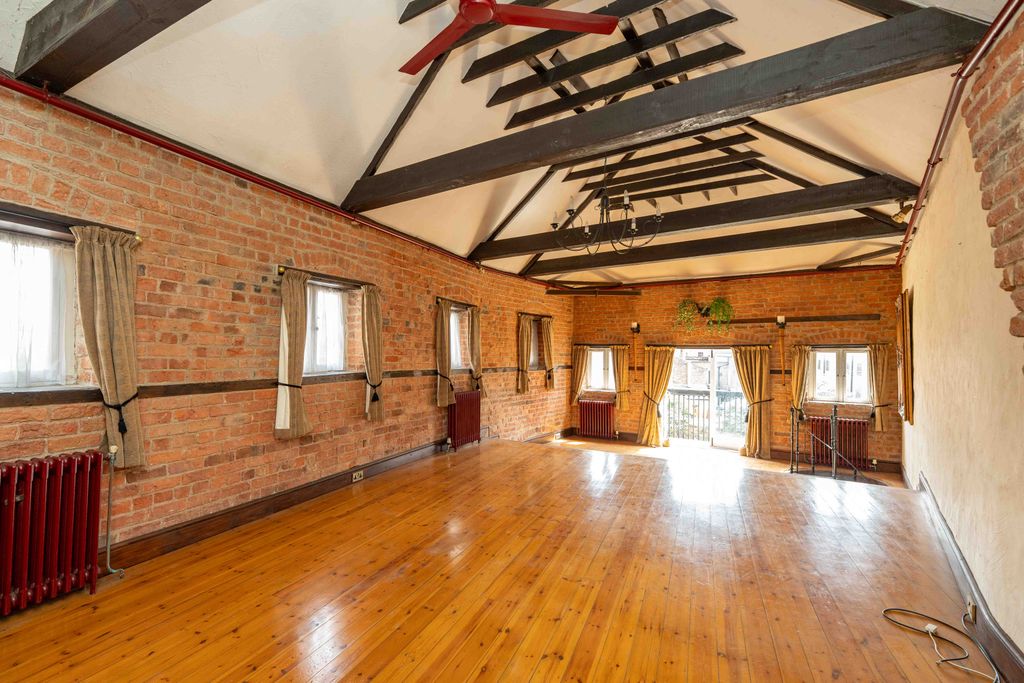 Property photo 3 of 30